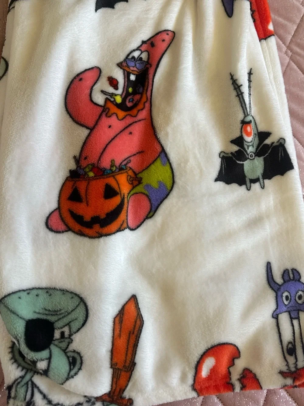 SpongeBob SquarePants White Halloween Blanket